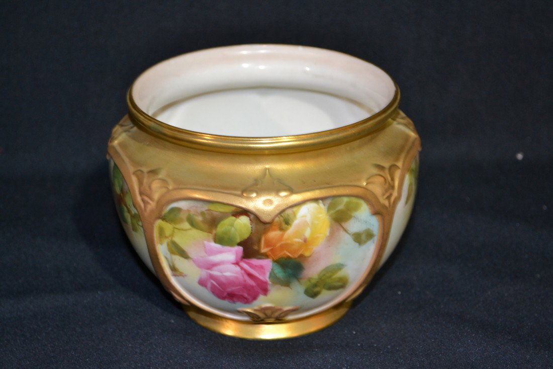 HAND PAINTED ROYAL WORCESTER BOWL WITH ROSES &: GOLD BORDERS - 5 1/2" x 4 1/2"