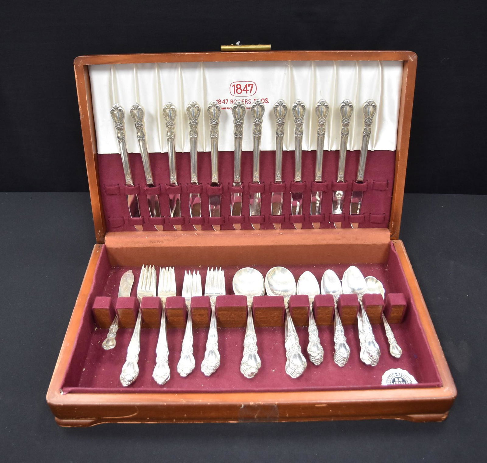 "heritage" , Rogers Silver Plate Flatware Set