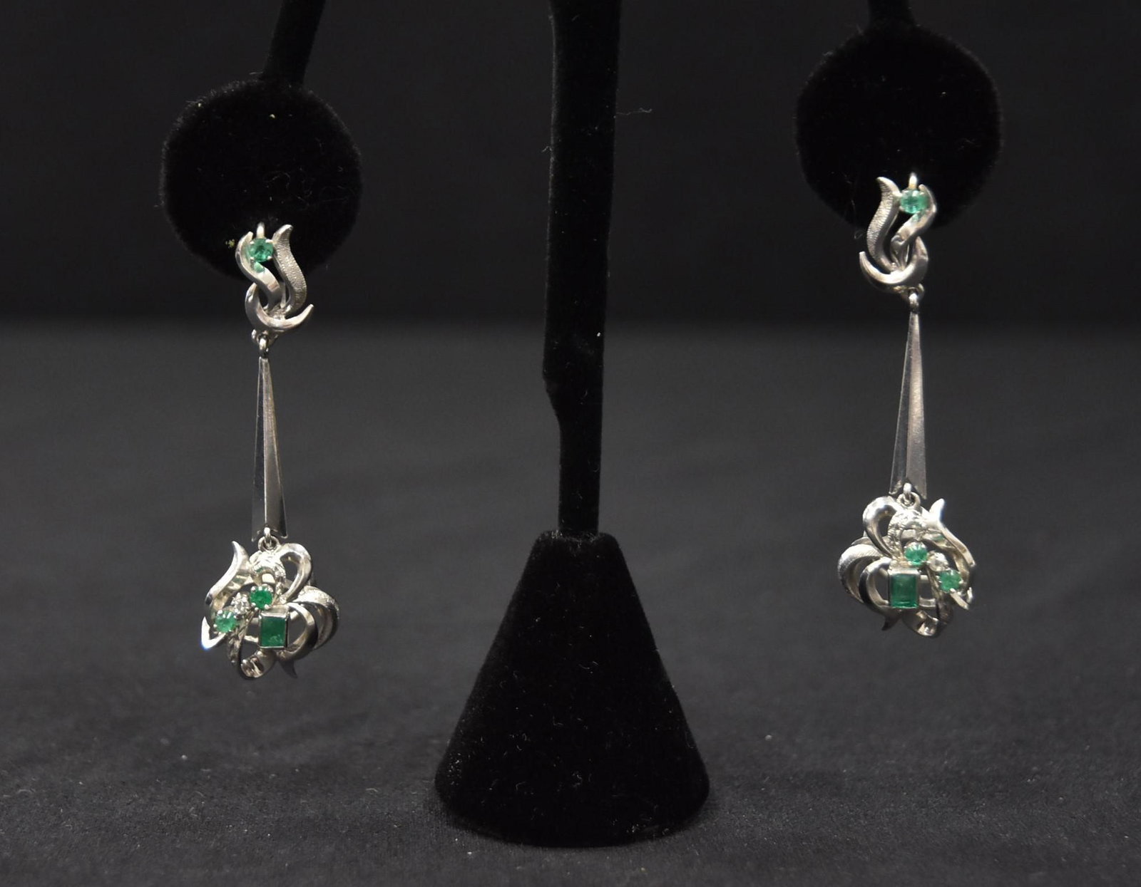 (Pr) 14kt WHITE GOLD EMERALD & DIAMOND EARRINGS: (Pr) 14kt WHITE GOLD (3) EMERALD & DIAMOND DANGLE EARRINGS - 9.86grams ; 2 1/8"