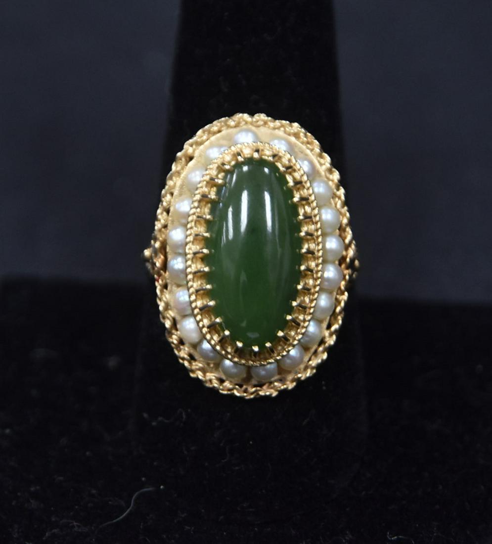 14kt JADE & PEARL RING - SIZE 9: 14kt JADE & PEARL RING ; SIZE 9 - 9.06grams GROSS