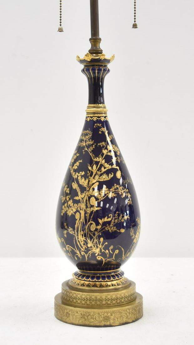 ROYAL CROWN DERBY COBALT & GOLD VASE LAMP: ROYAL CROWN DERBY PORCELAIN COBALT PORCELAIN VASE WITH HEAVY GOLD FOLIATE DECORATIONS ; MOUNTED AS LAMP 5" x 25" TO SOCKET
