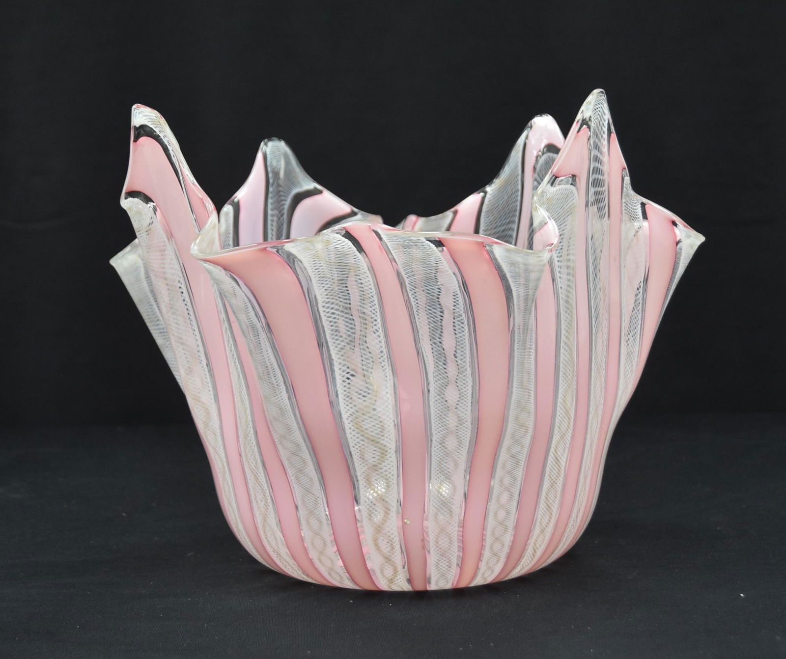 FRATELLI TOSO MURANO GLASS CENTERPIECE (1 of 14)