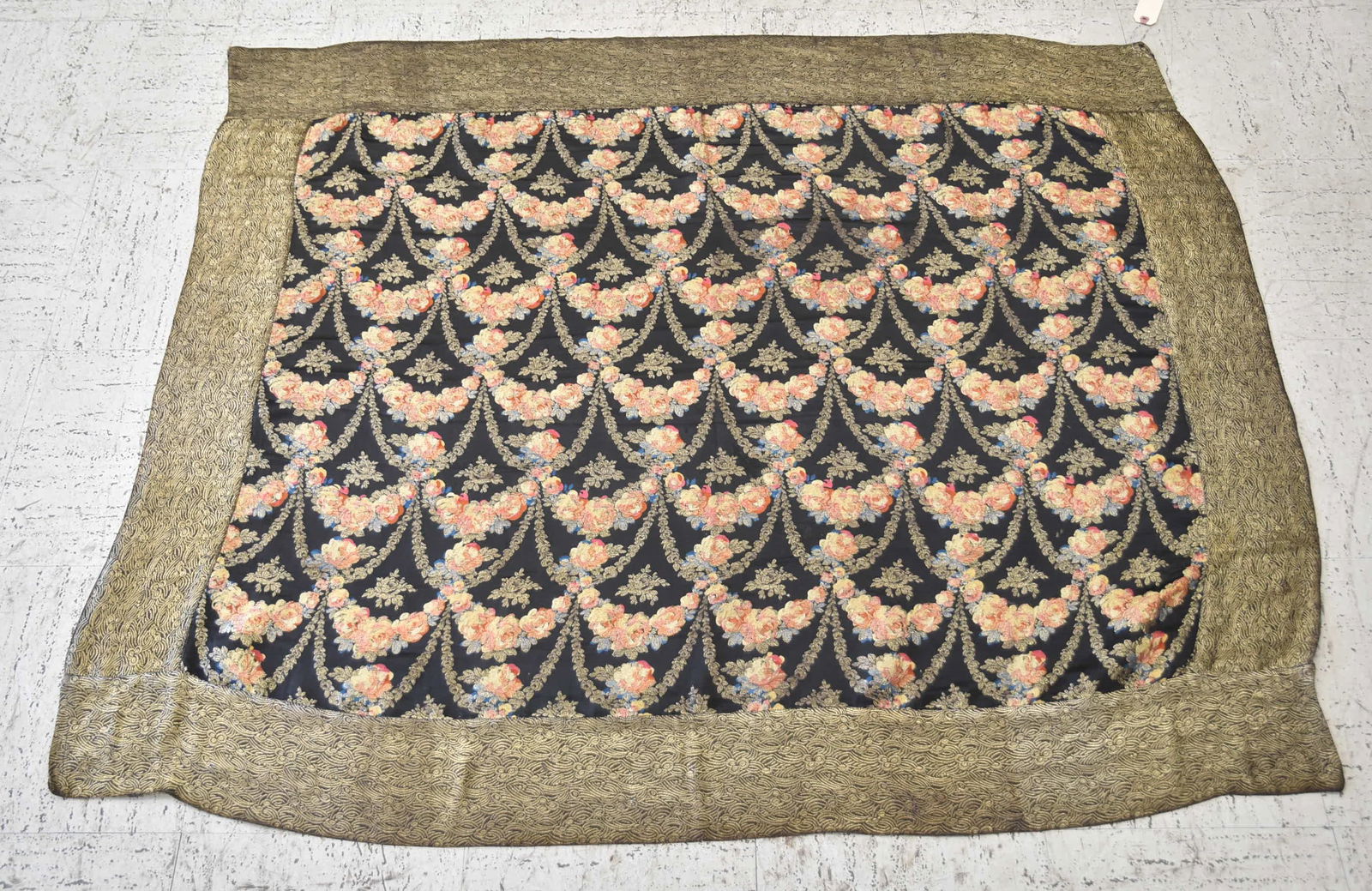 ANTIQUE GOLD THREAD TABLE COVER (1 of 14)