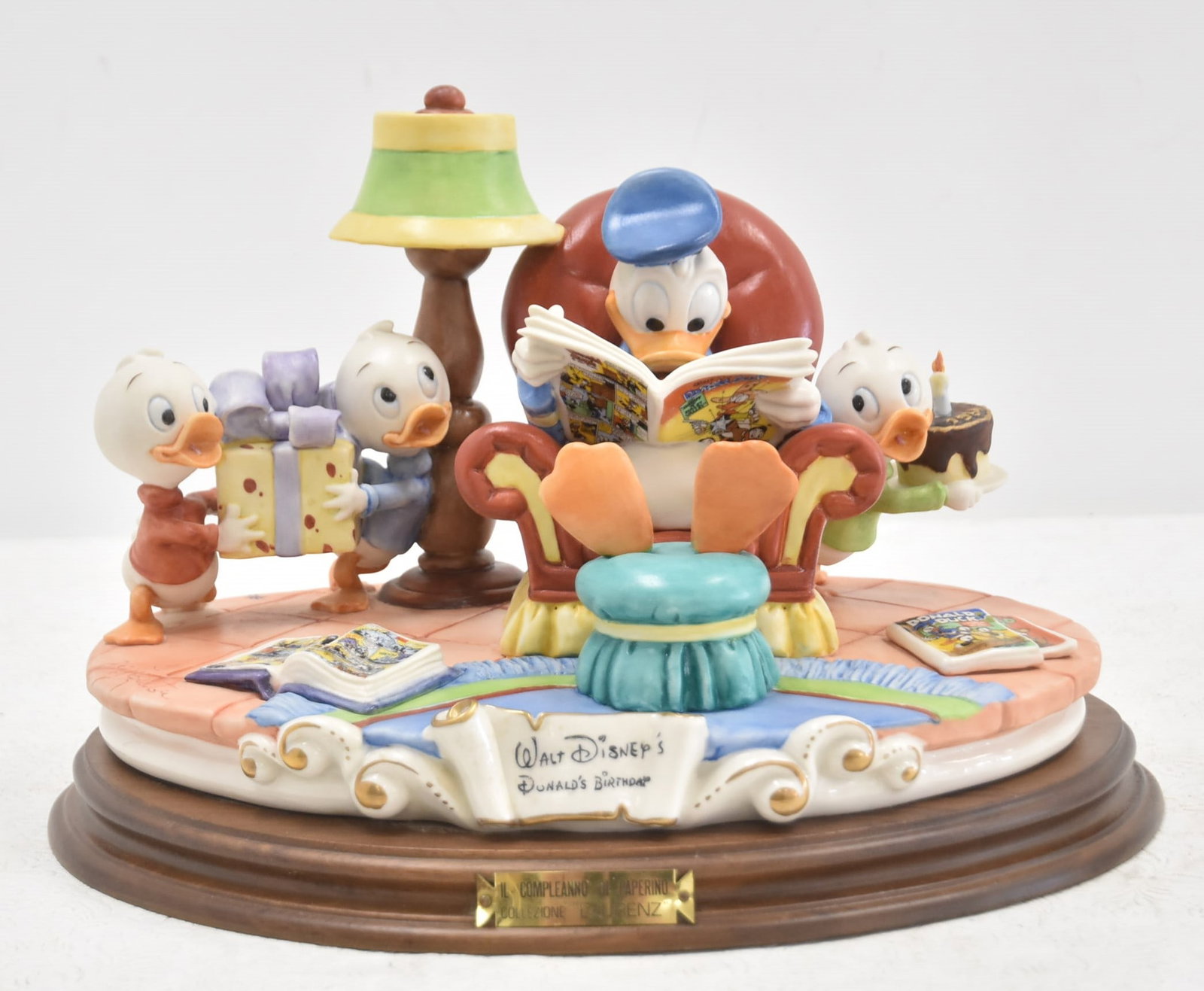 CAPODIMONTE WALT DISNEY PORCELAIN GROUPING (1 of 17)