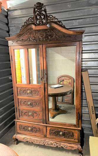 Armoires & Wardrobes