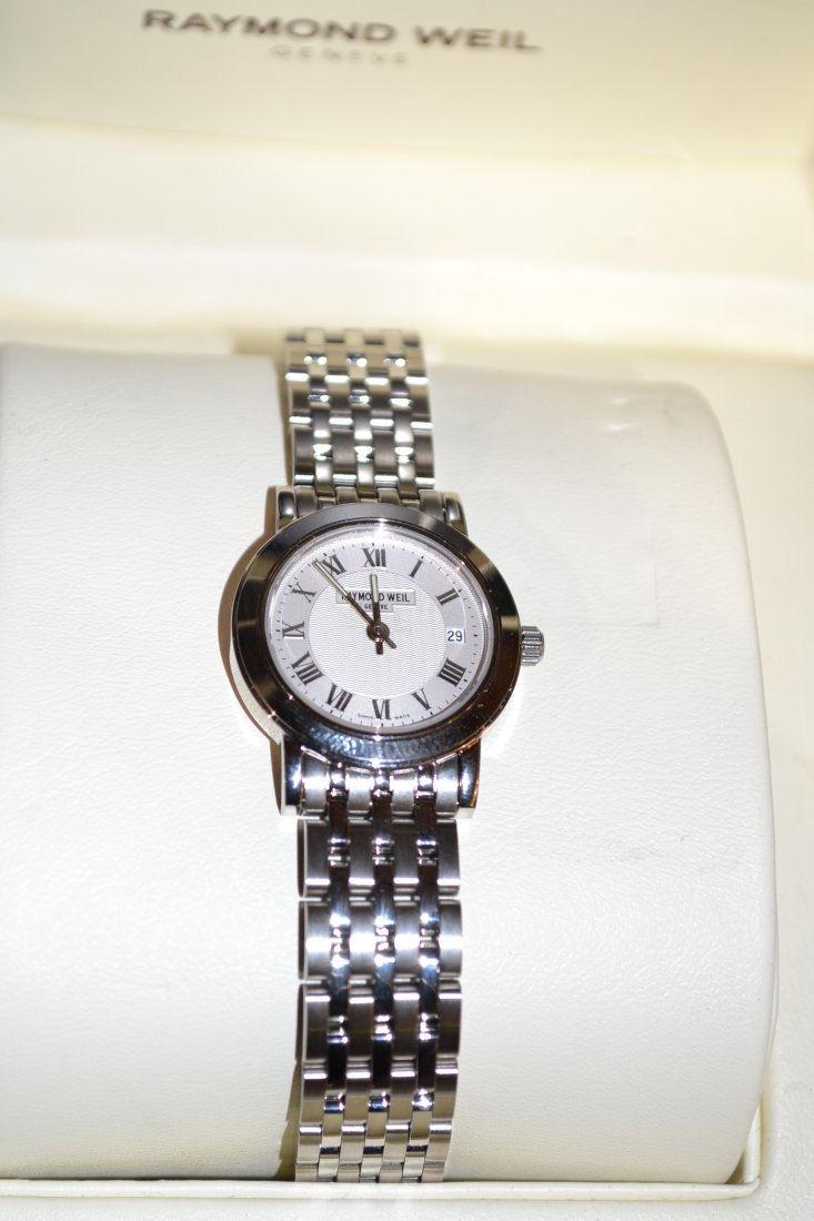 RAYMOND WEIL WATCH WITH ORIGINAL BOX & PAPERS: RAYMOND WEIL WATCH WITH ORIGINAL BOX & PAPERS