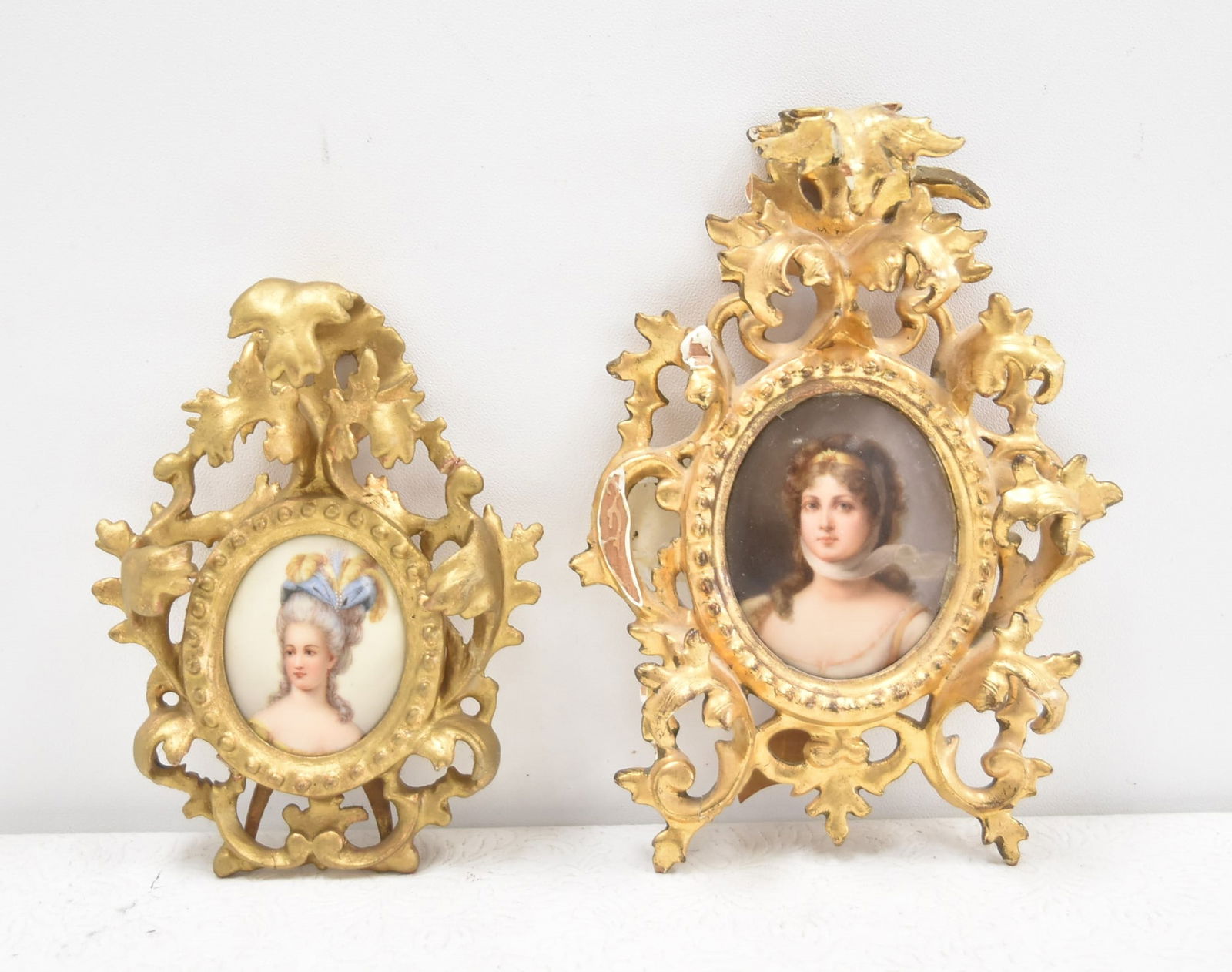 (2) HAND PAINTED PORCELAIN PORTRAIT PLAQUES (1 of 11)