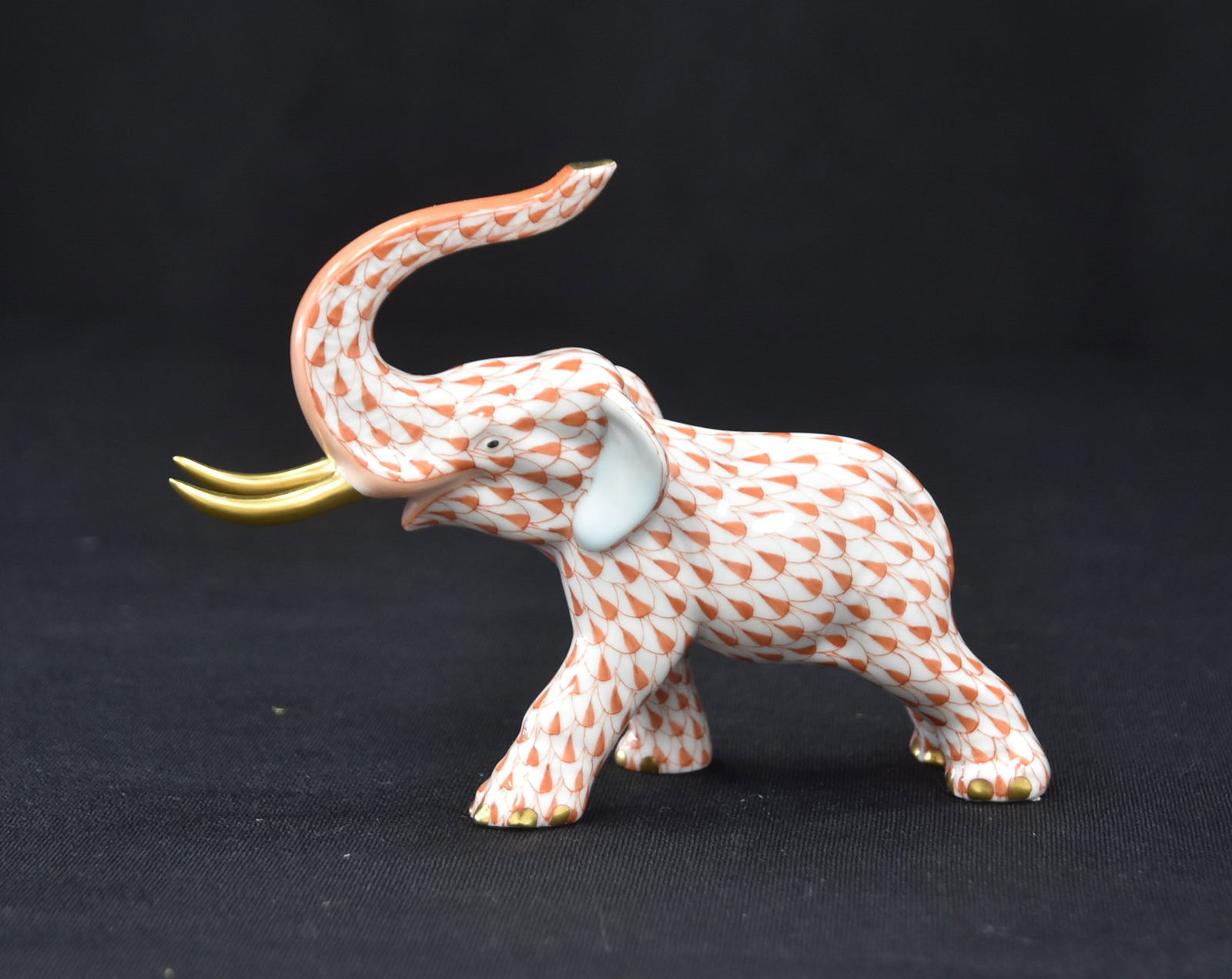 HEREND RED FISHNET ELEPHANT (1 of 11)