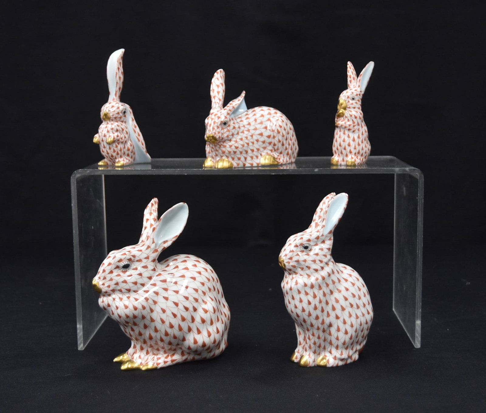 (5) HEREND FISHNET RABBITS: (5) HEREND FISHNET PATTERN HEREND BUNNY RABBITS - LARGEST IS 5" x 3" x 5"