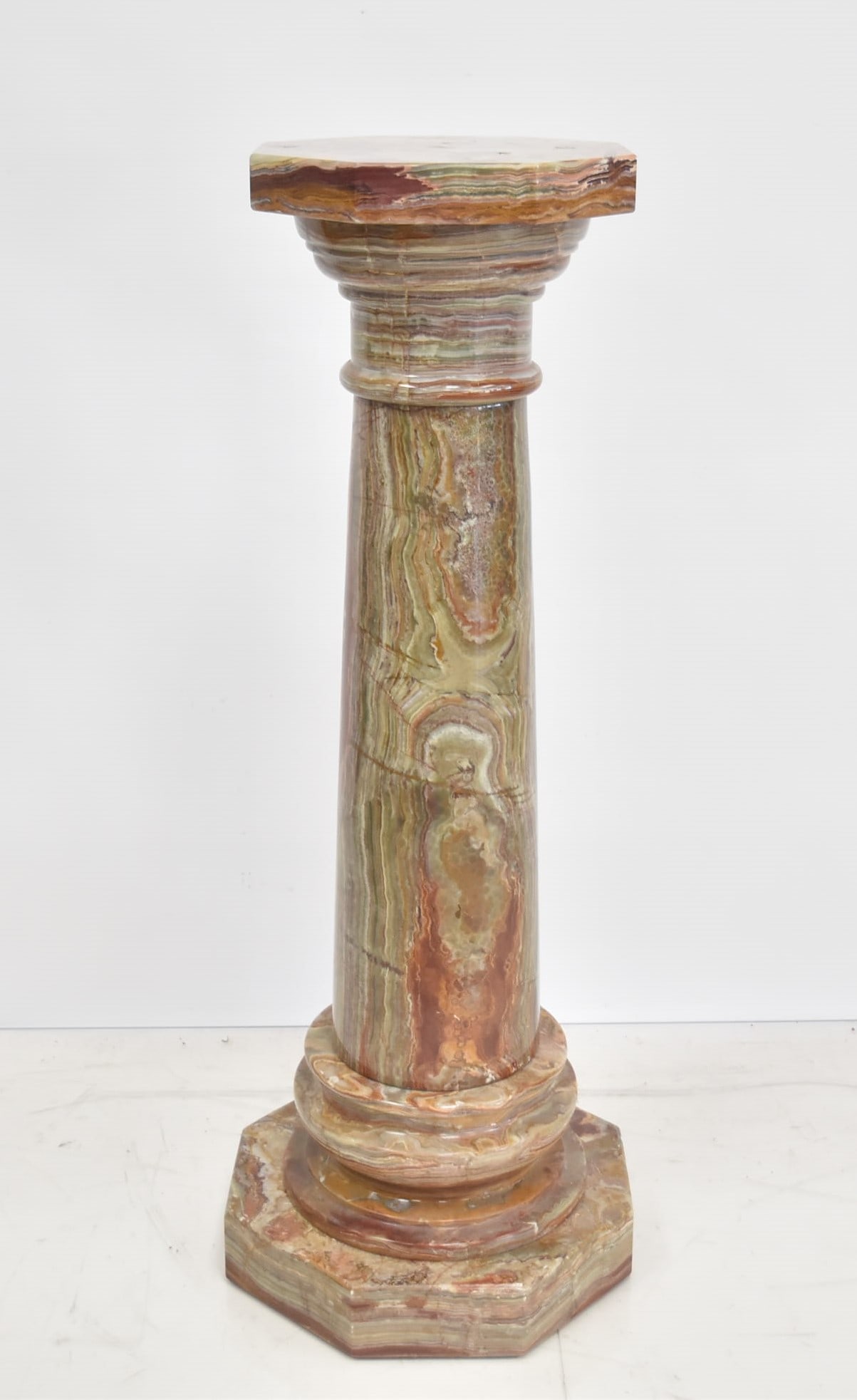 3-PART ONYX COLUMN PEDESTAL: 3-PART NEO CLASSICAL STYLE ONYX COLUMN PEDESTAL - 16" x 43"