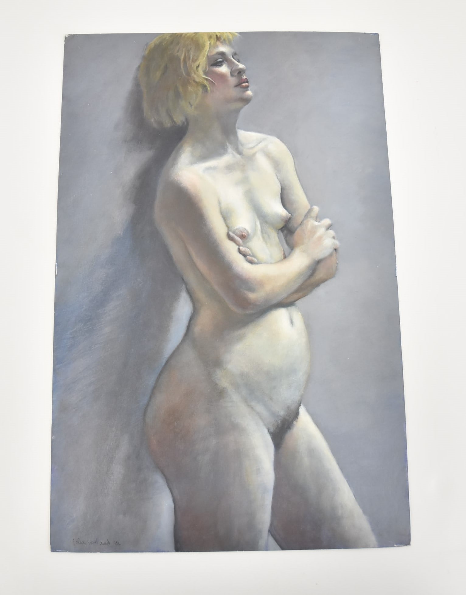 JADA ROWLAND , FEMALE NUDE OIL ON BOARD: JADA ROWLAND (AMERICAN, b.1943) OIL ON BOARD FEMALE NUDE STUDY , SIGNED JADA ROWLAND , 86' , LOWER LEFT ; MARKED ON BACK DINNERSETIN AM , JADA ROWLAND - 14" x 22 1/2" UNFRAMED (FROM A BROOKLYN HEIGHTS