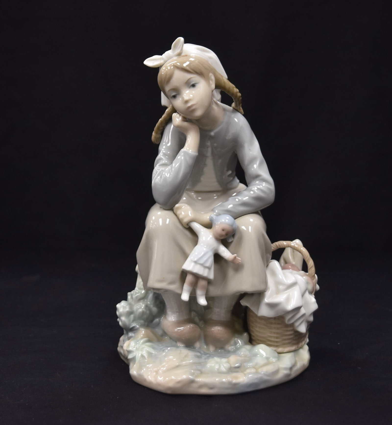 LLADRÓ "GIRL WITH DOLL" PORCELAIN FIGURINE: LLADRO MODEL 1211, "GIRL WITH DOLL" ,Spanish Name: Anoranza , Sculptor: Antonio Ballester , ISSUED 1972 , RETIRED 1994 - 6" x 5" x 9"