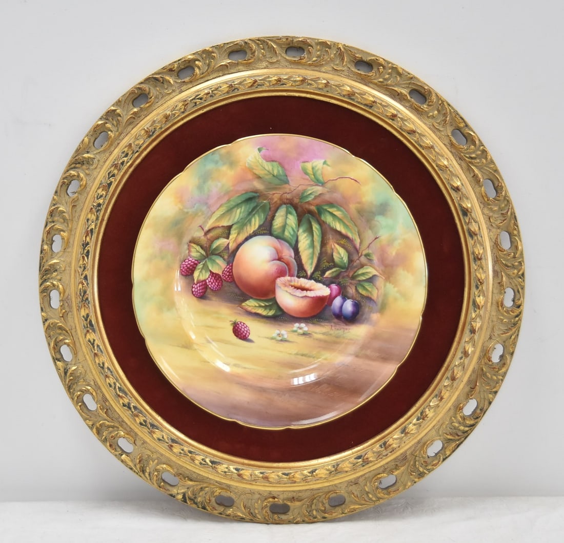 FRAMED ROYAL WORCESTER FRUIT PLATE: ROYAL WORCESTER PAINTED FRUIT PLATE DECORATED WITH PEACH & BERRIES , ARTIST SIGNED R. HARPER ; WHO PAINTED FOR ROYAL WORCESTER ; FRAMED IN PIERCED GILTWOOD FRAME - PLATE IS 10 1/2" ; 17 1/2" FRAMED