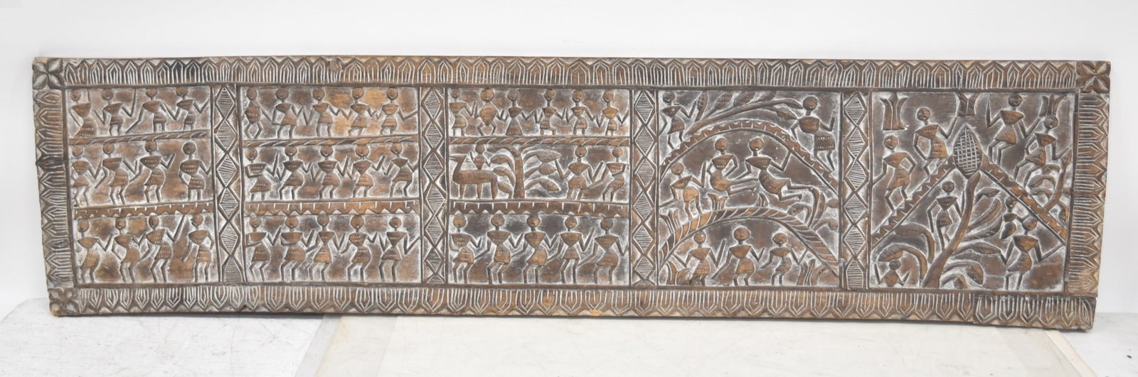 LARGE AFRICAN TRIBAL WOOD CARVED PLAQUE: LARGE AFRICAN FIGURAL WOOD CARVED PLAQUE - 18" x 71"