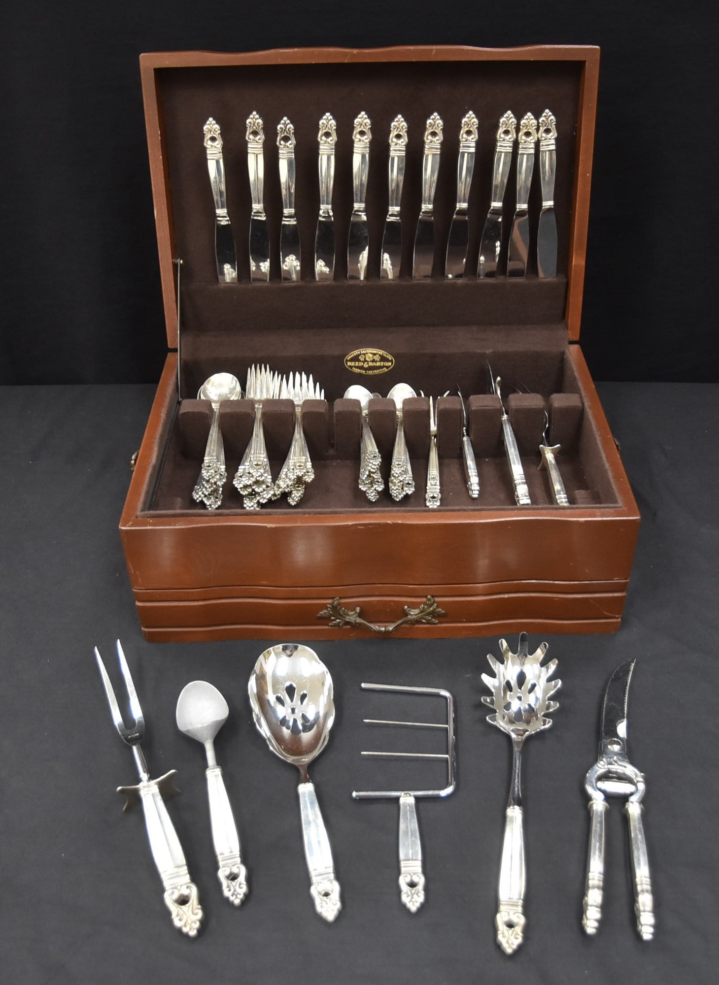 INTERNATIONAL "ROYAL DANISH" STERLING FLATWARE: "ROYAL DANISH" PATTERN BY INTERNATIONAL STERLING SILVER FLATWARE UTENSIL SET CONSISTING OF (11) FORKS, (11) KNIVES, (12) SOUP SPOONS, (11) CAKE FORKS , (24) SPOONS, & (11) SERVING PIECES- 84.63ozt PLU