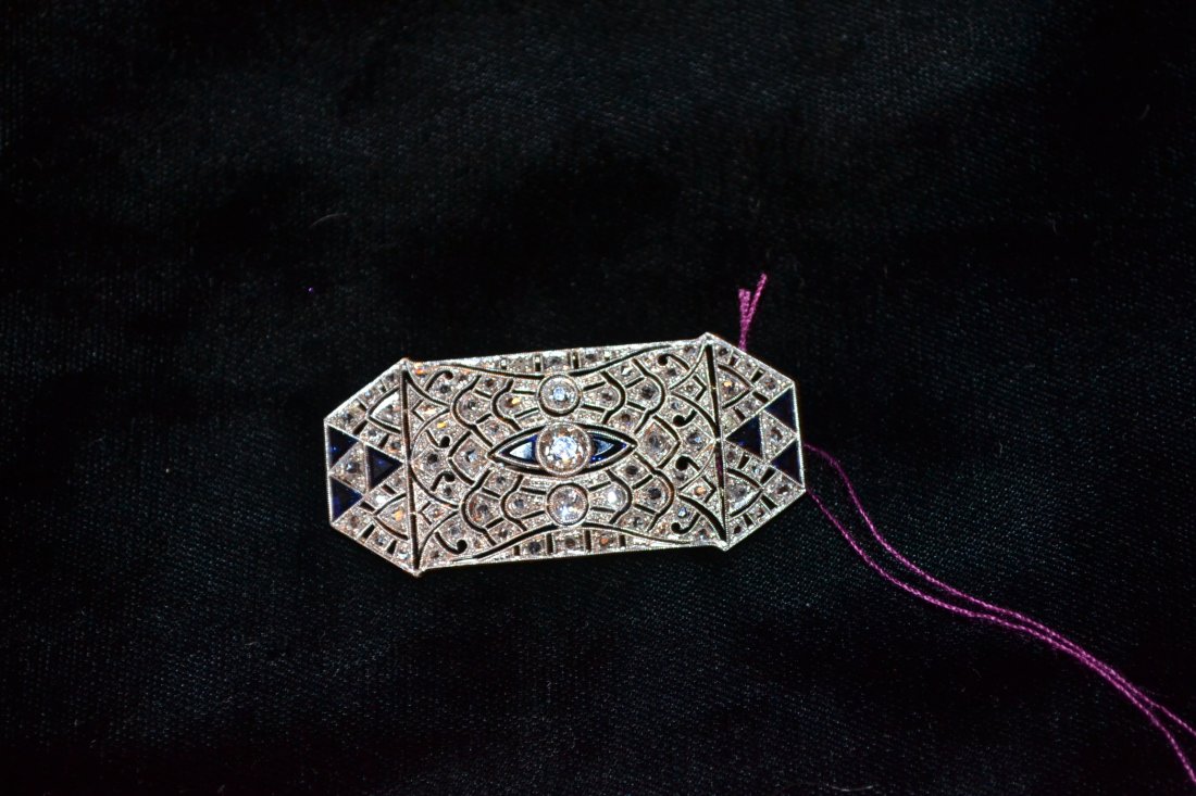 18kt GEORGIAN DIAMOND & SAPPHIRE PIN - 5.4dwt ;