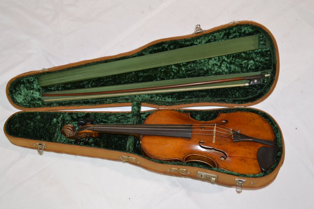LATE 19thC MAGGINI - COPY VIOLIN IN CASE WITH: BAUSCH BOW (PLAYABLE)