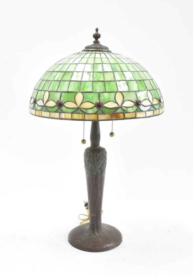 ATTR HANDEL MULTI COLOR FLEUR DE LIS LEADED LAMP (1 of 20)