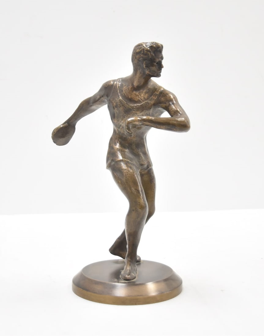 BRONZE MALE DISCUS THROWER (1 of 10)