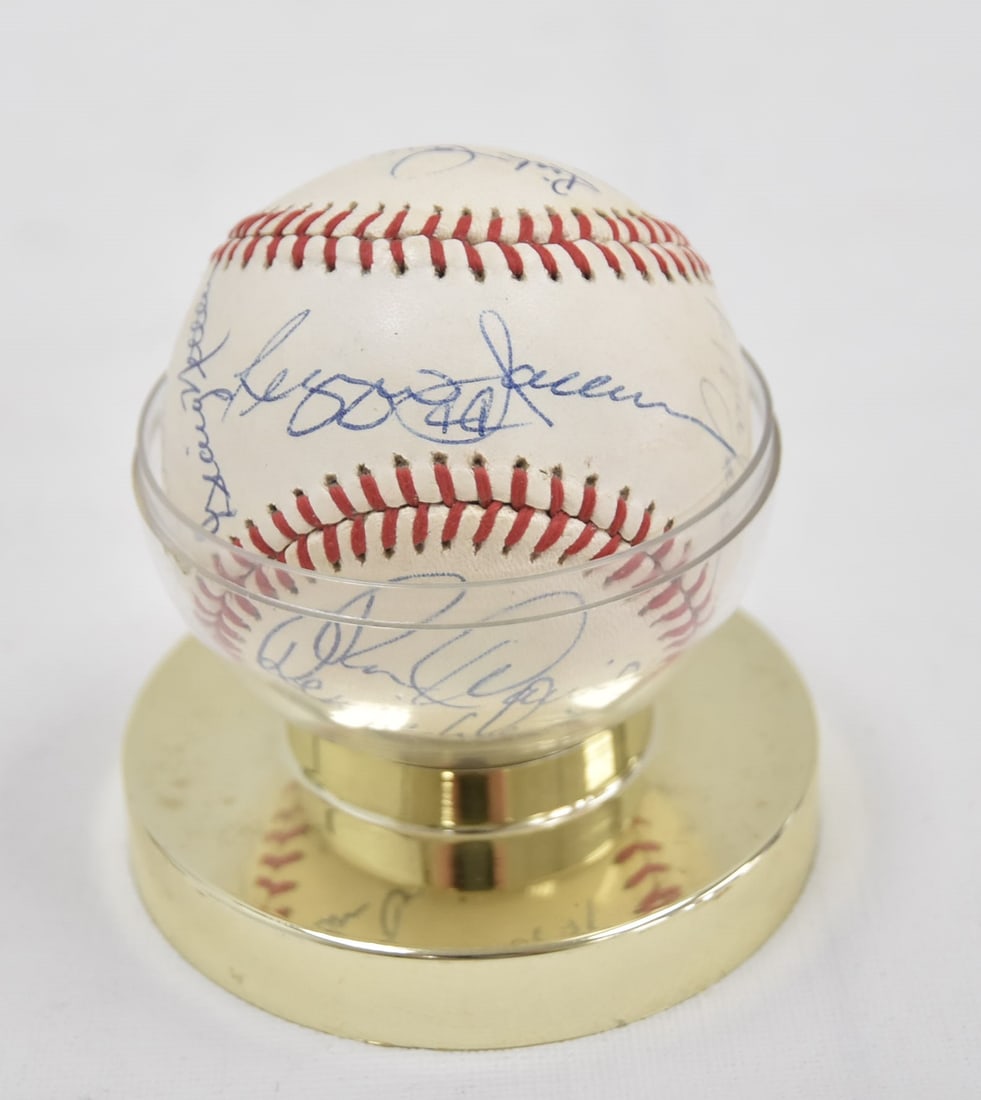 ca. 1981 NEW YORK YANKEES TEAM SIGNED BASEBALL (1 of 14)