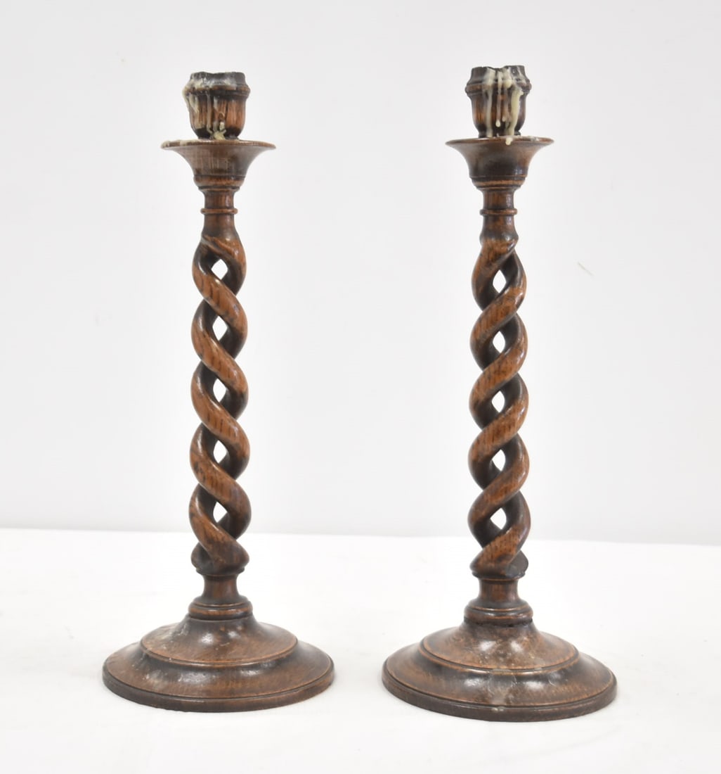 (Pr) ANTIQUE ENGLISH OAK BARLEY TWIST CANDLESTICKS (1 of 6)