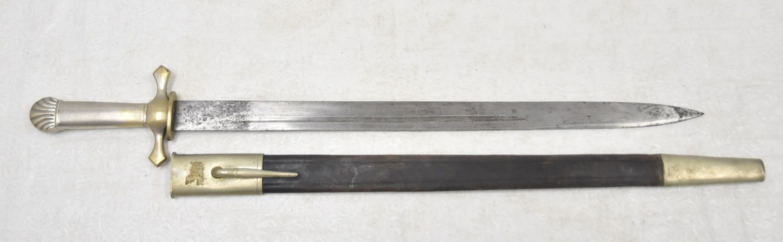 ANTIQUE PRUSSIAN ? SHORT SWORD (1 of 8)