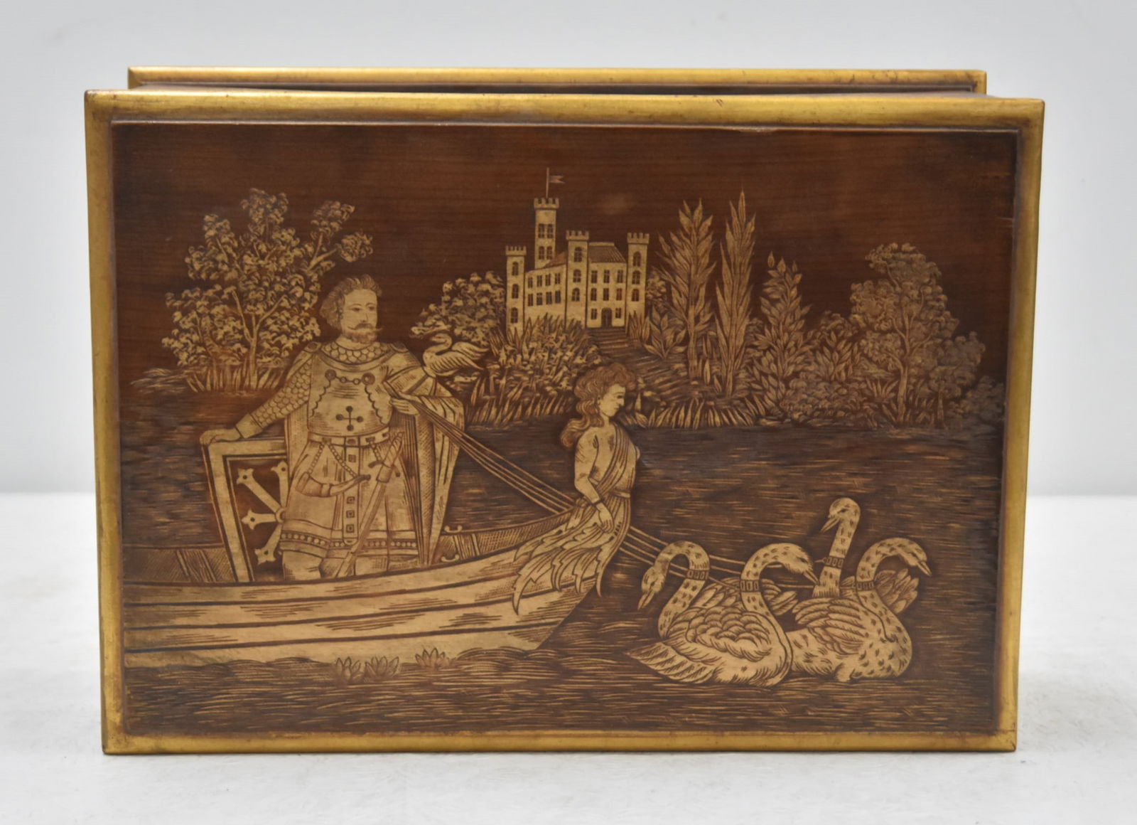 ETCHED SWAN KING FIGURAL DRESSER BOX (1 of 15)