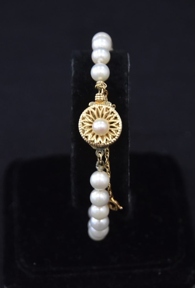 14kt GOLD & PEARL BRACELET (1 of 18)