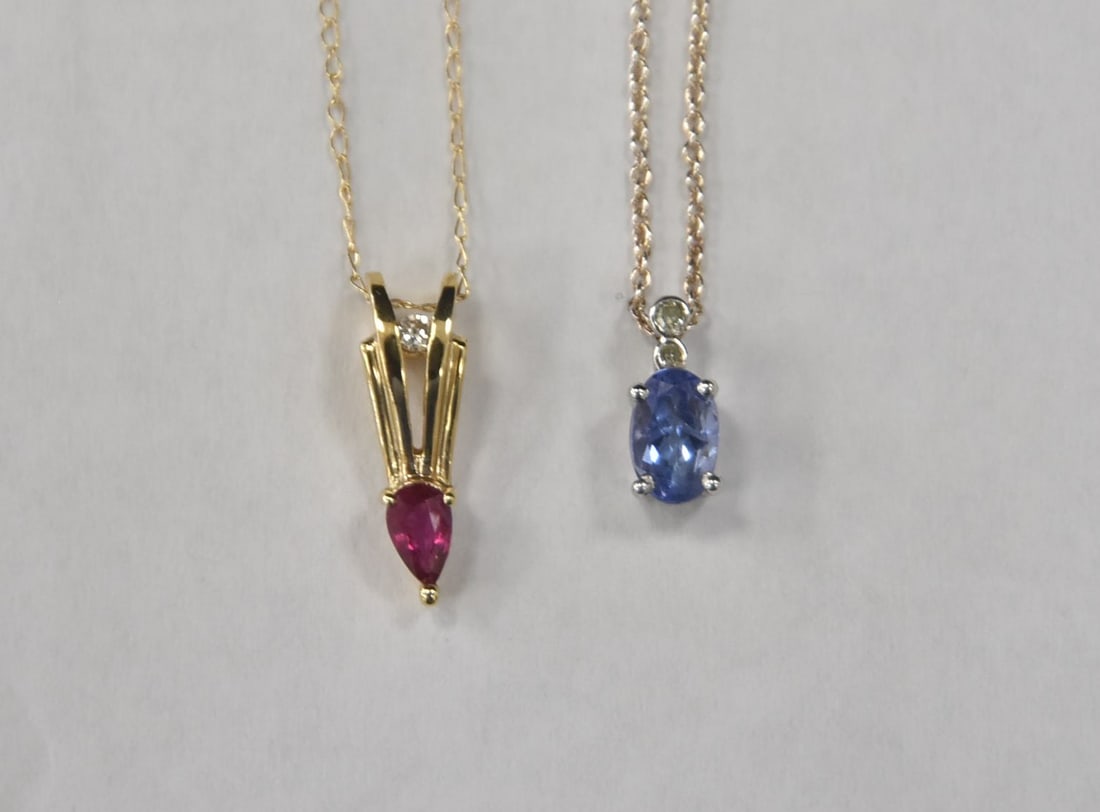 (2) 14kt  GOLD PENDANTS (1 of 8)