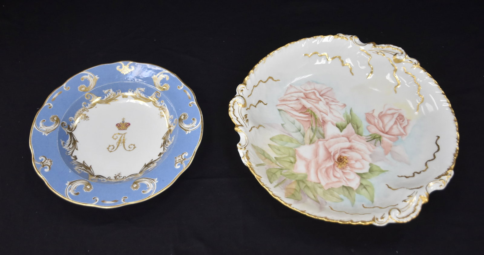 LIMOGES FLORAL CHARGER & SEVRES ARMORIAL PLATE: WILLIAM GUERIN LIMOGES HAND PAINTED FLORAL CHARGER - 12" D / HAND PAINTED SEVRES PORCELAIN ARMORIAL PLATE
