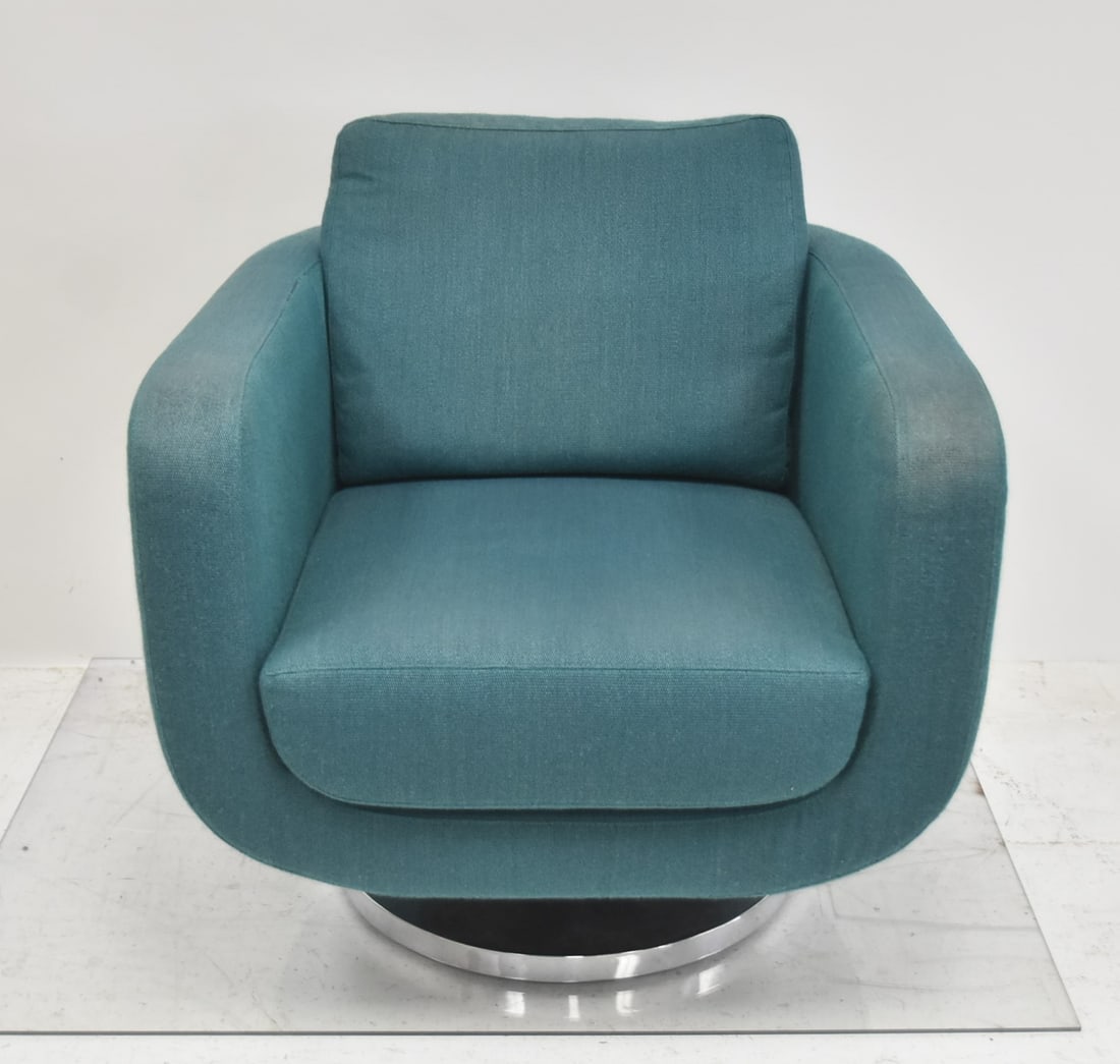 DELLA ROBBIA MODERN SWIVEL CLUB CHAIR (1 of 10)