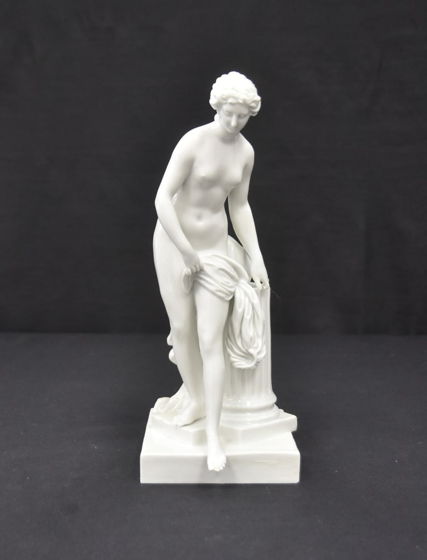 MEISSEN PORCELAIN BATHING VENUS (1 of 11)