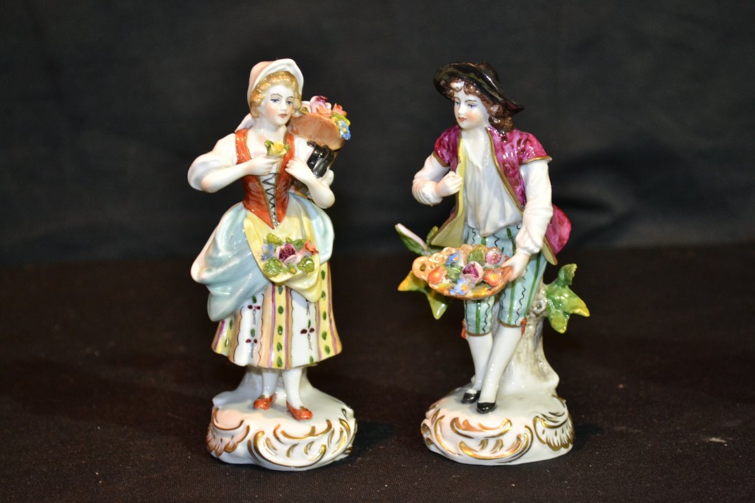 (pr) Dresden Man & Woman Figurines 5 1/2