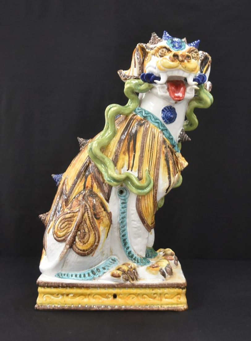 LARGE ITALIAN CERAMIC FOO DOG (1 of 9)