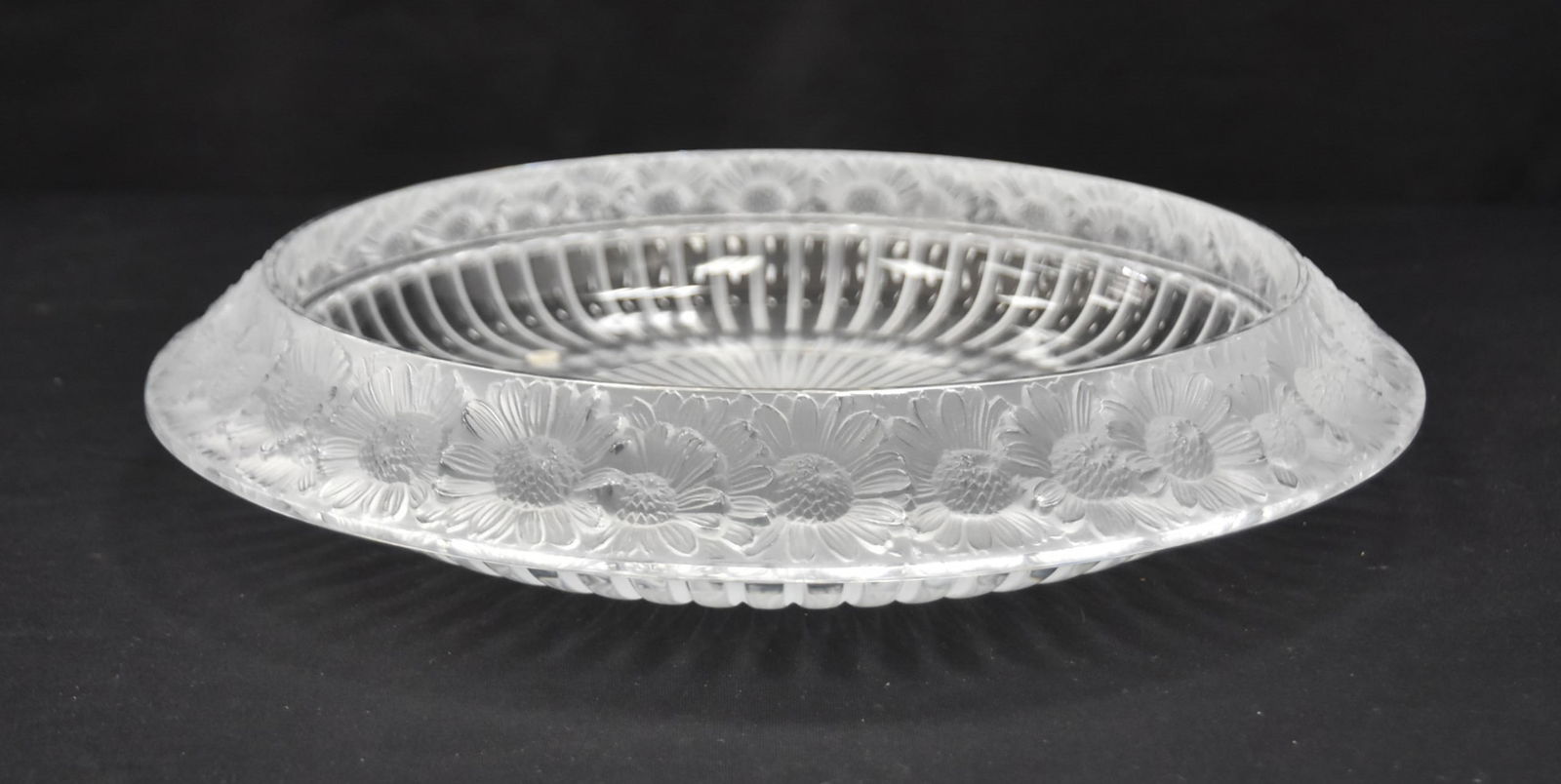 LALIQUE MARGUERITES FROSTED CRYSTAL BOWL