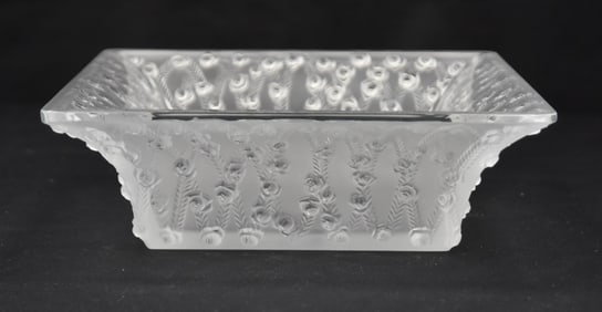 LALIQUE TRELLISED ROSES CRYSTAL BOWL