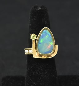 TRISCO 14kt GOLD SCULPTURE RING