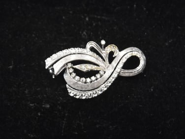 CARL BUCHERER 18kt WHITE GOLD & DIAMOND PIN
