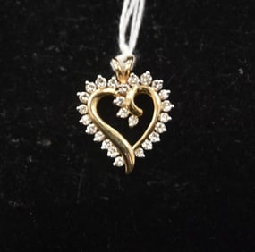 14kt GOLD & DIAMOND HEART PENDANT