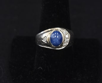 14kt WHITE GOLD STAR SAPPHIRE & DIAMOND RING