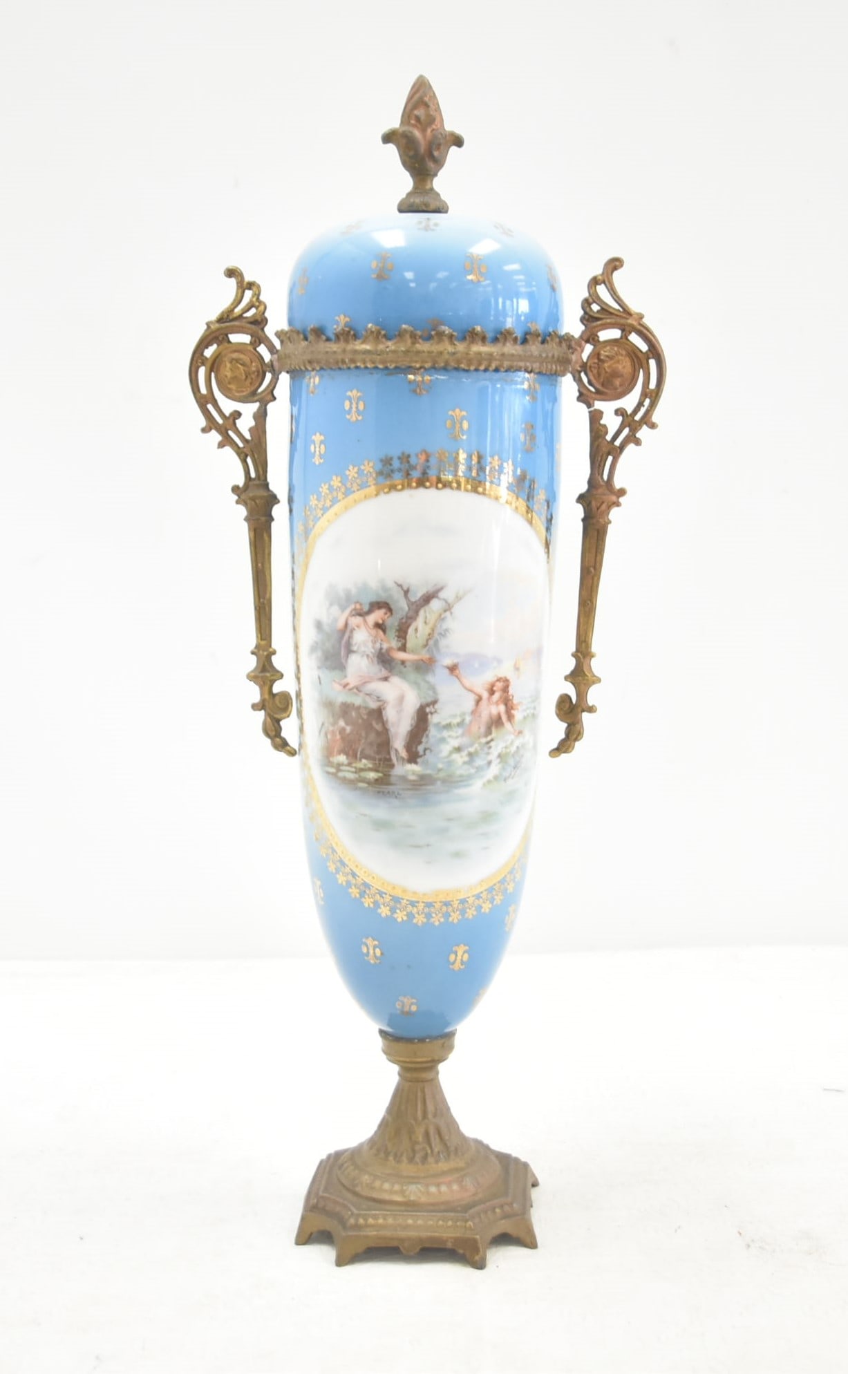 SEVRES STYLE PORCELAIN COVERED URN (1 of 10)
