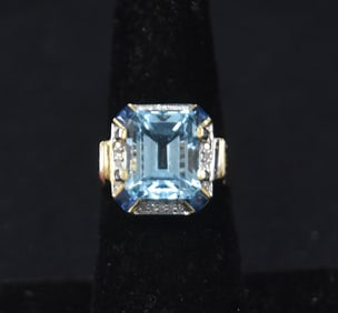 14kt 3.75xct AQUA & DIAMOND RING