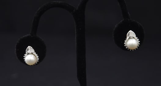 10kt WHITE GOLD PEARL & DIAMOND EARRINGS