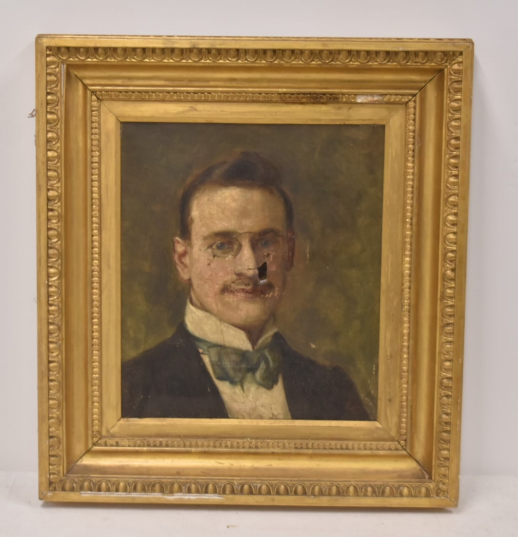 ANTIQUE OIL ON CANVAS PORTRAIT OF GENTLEMAN (1 of 10)