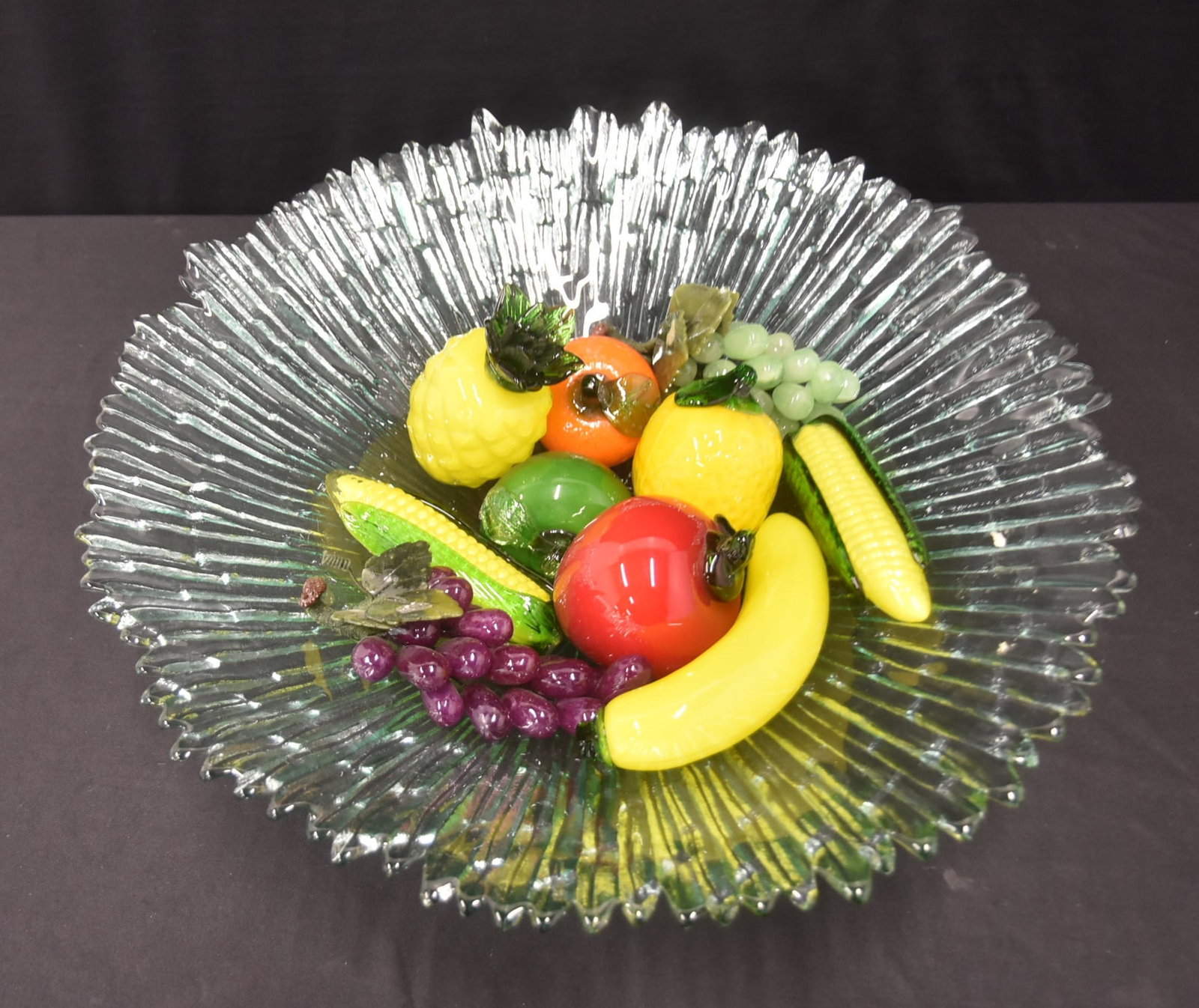LARGE GLASS CENTERPIECE WITH MURANO FRUIT: LARGE GLASS CENTERPIECE BOWL WITH (10) MURANO ART GLASS FRUITS & CORN - BOWL IS 19" x 6"