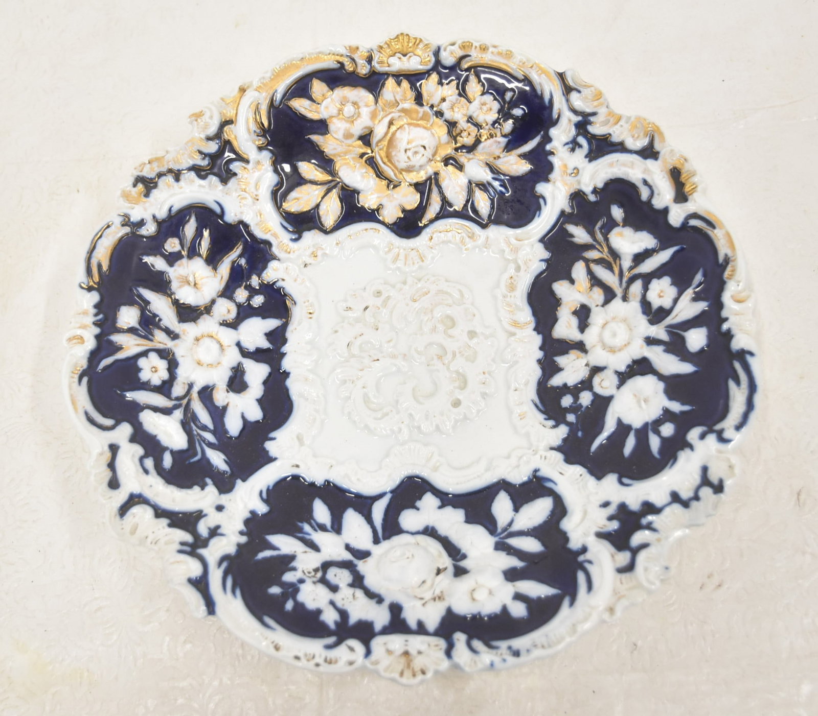 MEISSEN PORCELAIN COBALT & GOLD PLATE: MEISSEN PORCELAIN COBALT BLUE & GOLD CHARGER PLATE - 12 1/4" (SOME GOLD LOSS)