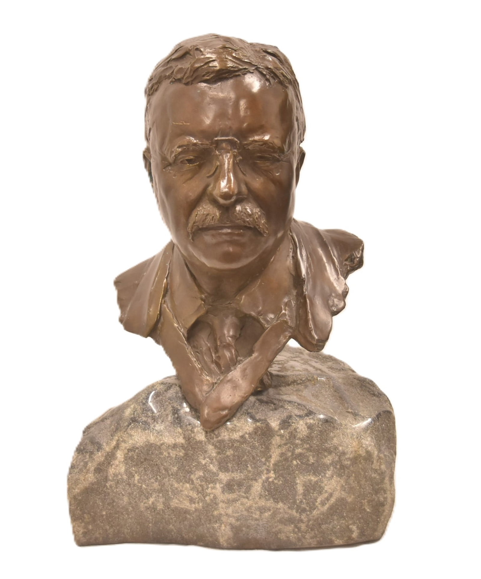 GLEB W. DERUJINSKY , BRONZE TEDDY ROOSEVELT BUST: GLEB W. DERUJINKSY (RUSSIAN/AMERICAN , 1888-1975) LARGE BRONZE & NATURAL STONE BUST OF PRESIDENT THEODORE TEDDY ROOSEVELT ; SIGNED DERUJINKSY , WITH ALVA STUDIOS ART FOUNDRY SYMBOL - 16" x 9 1/2" x 23
