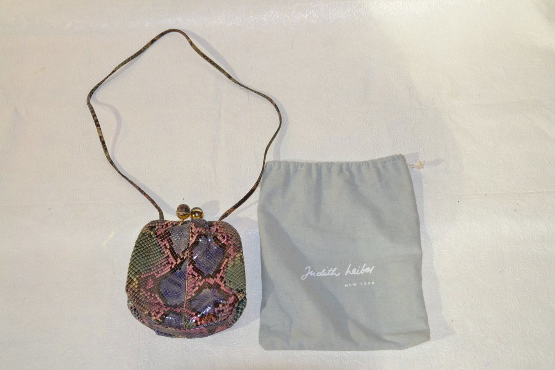 SIGNED JUDITH LEIBER SNAKE SKIN HAND BAG WITH: DUSTCOVER - 6 1/2" x 8 1/2" TO TOP OF CLASP