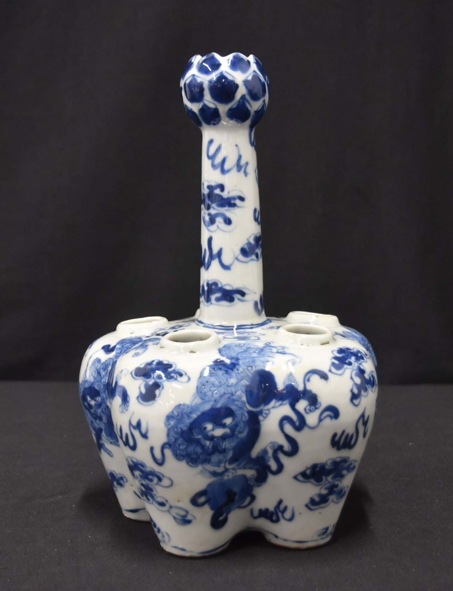 CHINESE BLUE & WHITE PORCELAIN TULIP VASE (1 of 12)