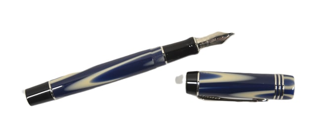 PARKER DUOFOLD CENTENNIAL FOUNTAIN PEN